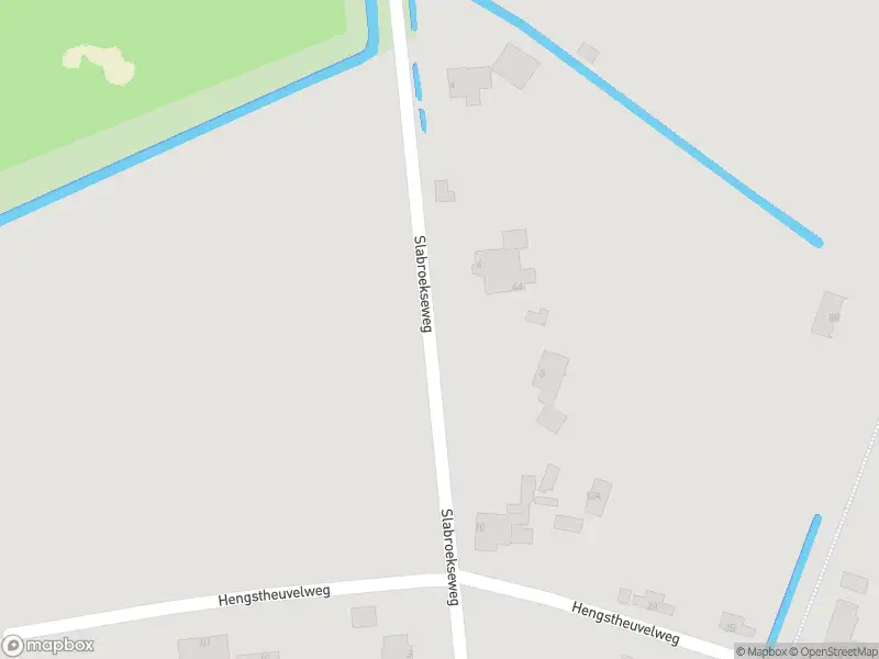 Brandweer met grote spoed naar de Slabroekseweg in Uden vanwege een buitenbrand