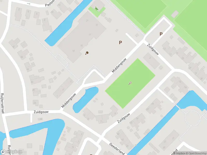 Ambulance met grote spoed naar de Middengouw in Ursem