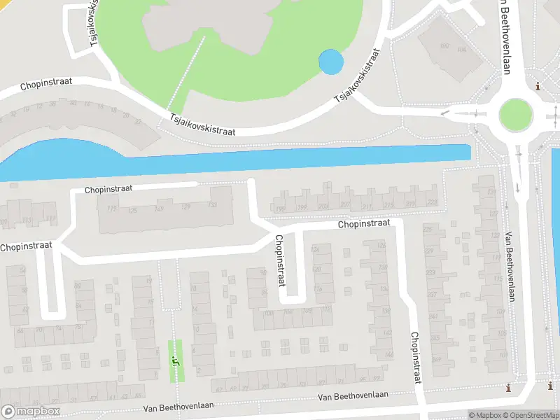 Ambulance met grote spoed naar de Chopinstraat in Capelle aan den IJssel