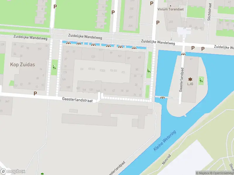 Ambulance met grote spoed naar de Gaasterlandstraat in Amsterdam