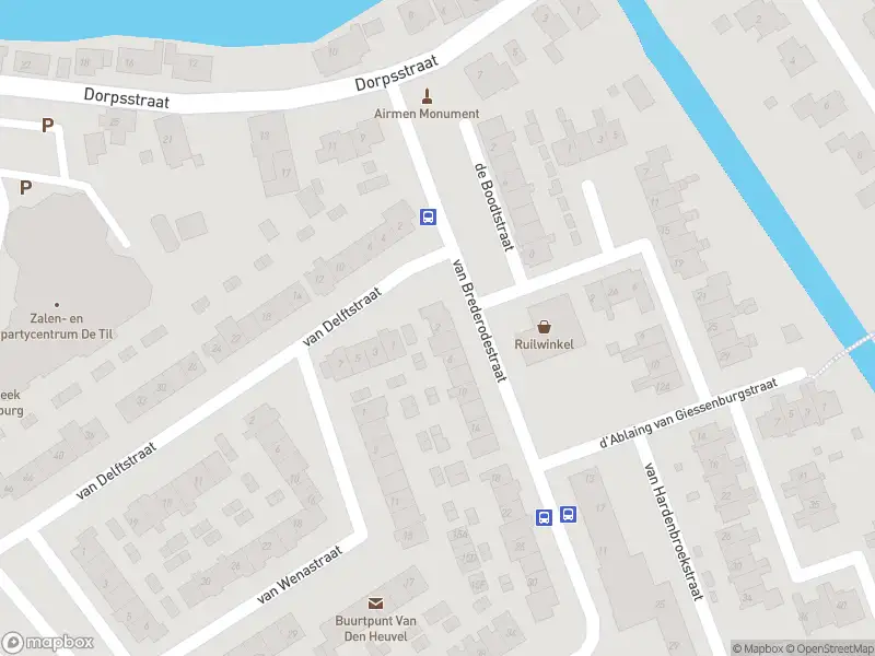 Ambulance met gepaste spoed naar de Van Brederodestraat in Giessenburg