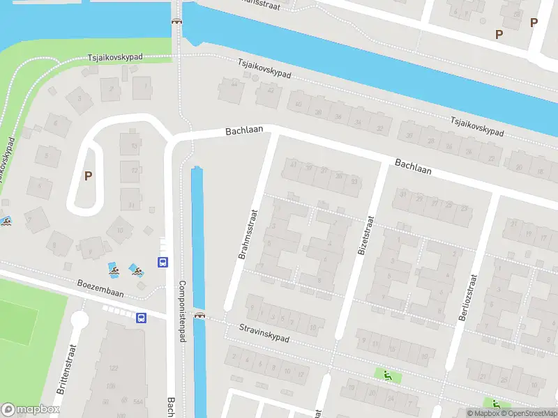 Ambulance met grote spoed naar de Brahmsstraat in Oud-Beijerland
