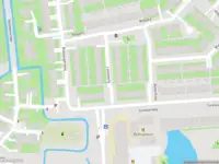 Ambulance met grote spoed naar de Leeuwerik in Diemen