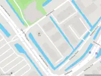 Ambulance met grote spoed naar de Hoofdweg-Noord in Nieuwerkerk aan den IJssel