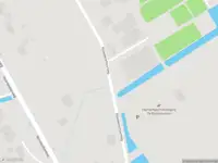 Brandweer met gepaste spoed naar de Kloosterschuurweg in Rijnsburg vanwege een buitenbrand
