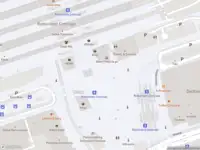 Brandweer met gepaste spoed naar de Stationsplein in Rotterdam vanwege een liftopsluiting