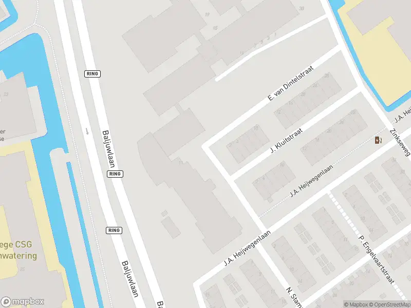 Ambulance met grote spoed naar de E. van Dintelstraat in Spijkenisse