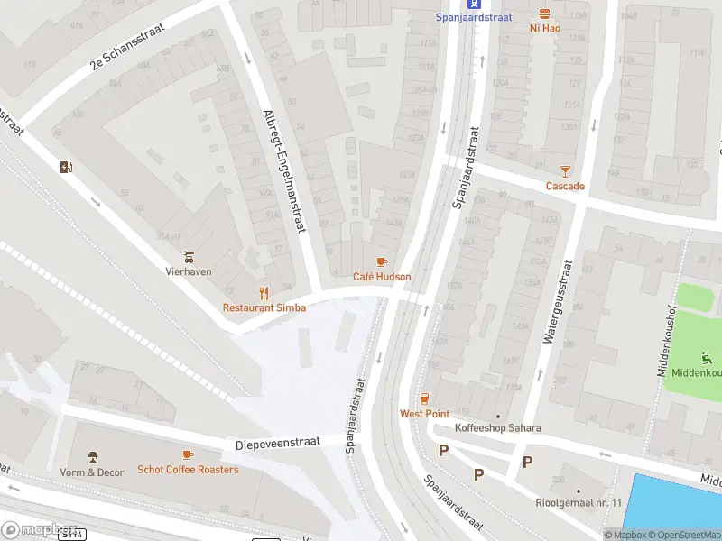 Ambulance met gepaste spoed naar de Hudsonplein in Rotterdam