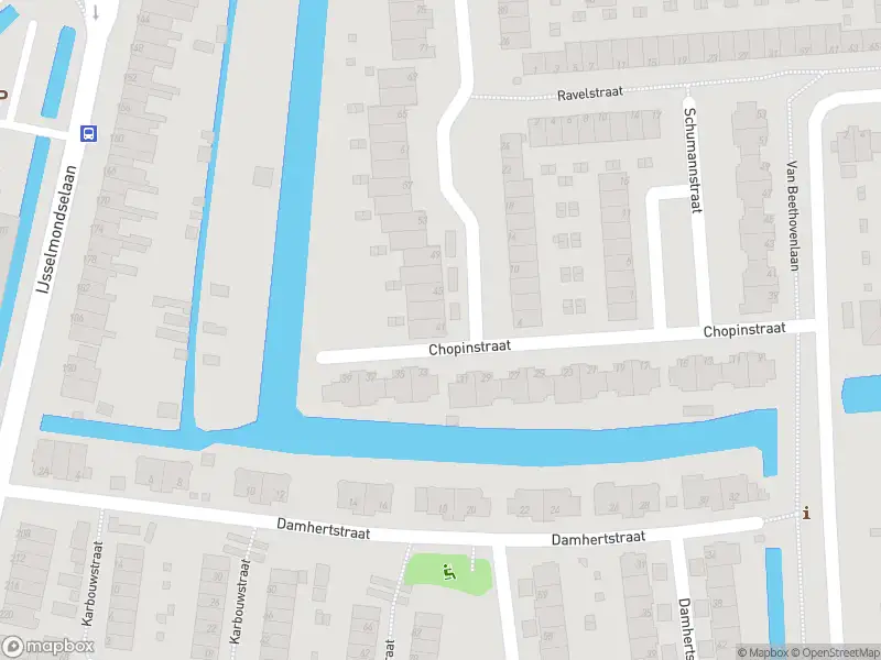 Ambulance met gepaste spoed naar de Chopinstraat in Capelle aan den IJssel