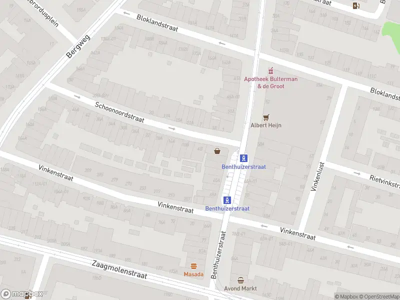 Ambulance met grote spoed naar de Schoonoordstraat in Rotterdam