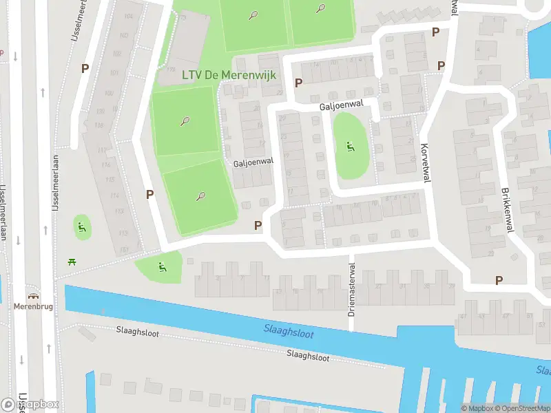 Ambulance met gepaste spoed naar de Galjoenwal in Leiden