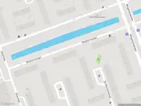 Ambulance met grote spoed naar de Meidoornsingel in Rotterdam