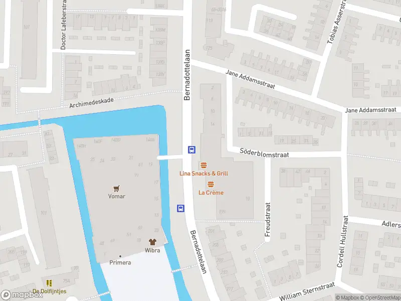 Ambulance met gepaste spoed naar de Bernadottelaan in Haarlem