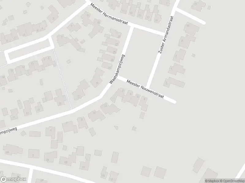 Ambulance met grote spoed naar de Meester Nouwenstraat in Ospel