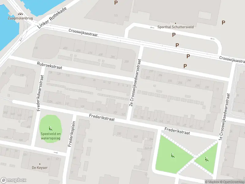 Ambulance met grote spoed naar de Rubroekstraat in Rotterdam
