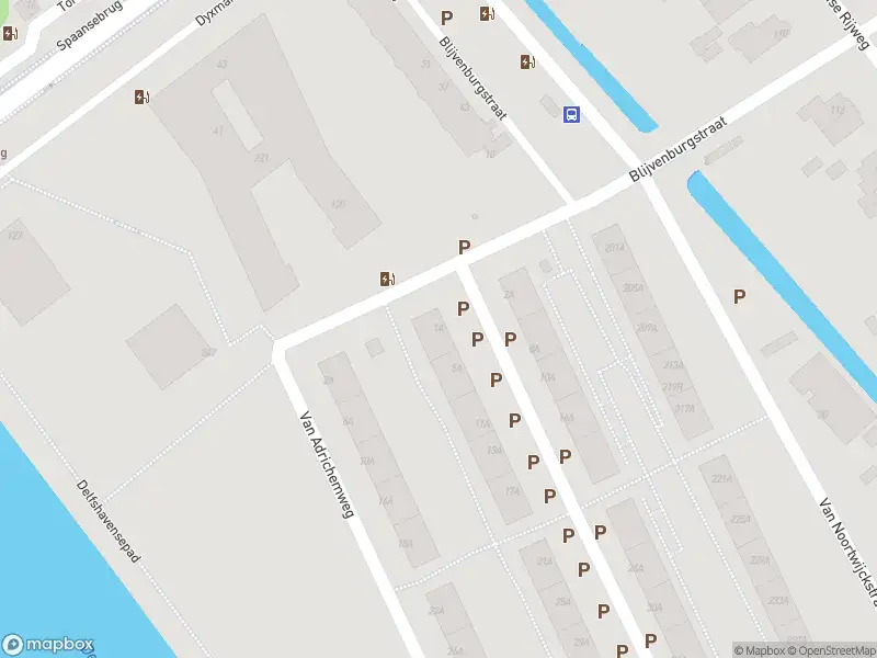 Ambulance met gepaste spoed naar de Patijnstraat in Rotterdam