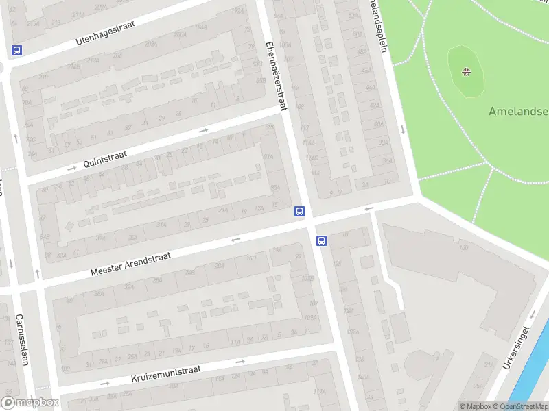 Ambulance met grote spoed naar de Meester Arendstraat in Rotterdam