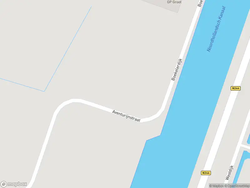 Ambulance met gepaste spoed naar de Boekelerdijk in Alkmaar