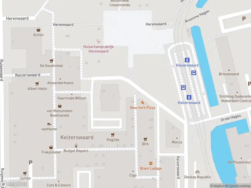 Ambulance met grote spoed naar de Herenwaard in Rotterdam