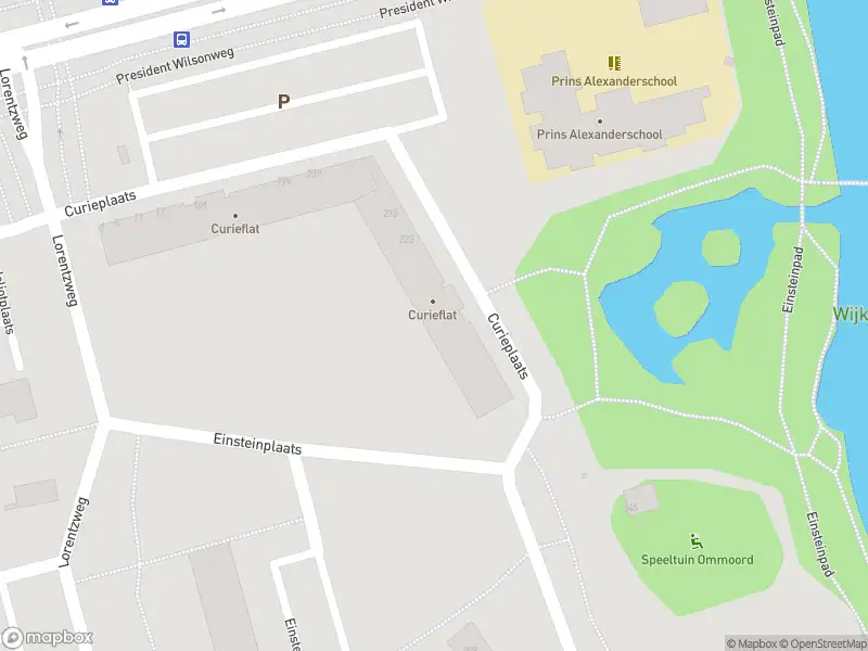 Ambulance met grote spoed naar de Curieplaats in Rotterdam