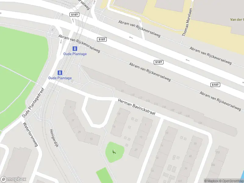 Ambulance met gepaste spoed naar de Herman Bavinckstraat in Rotterdam