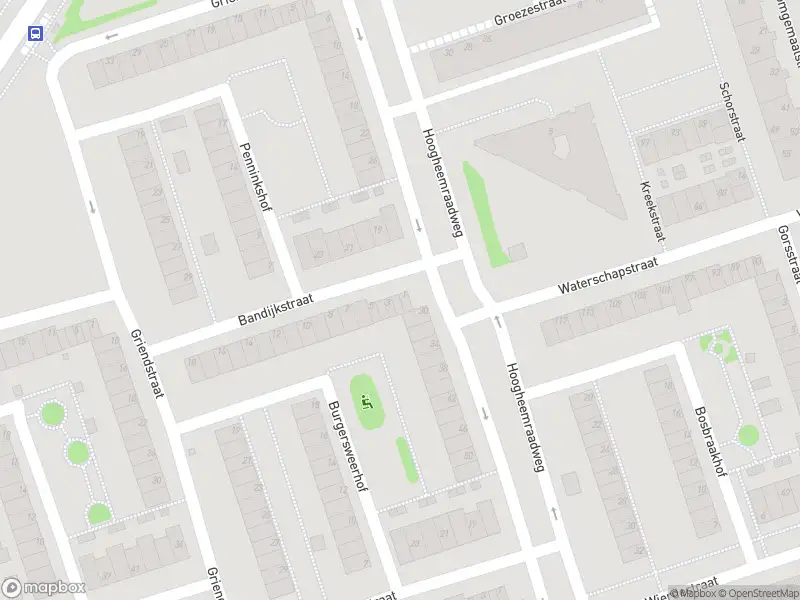 Ambulance met grote spoed naar de Bandijkstraat in Amsterdam