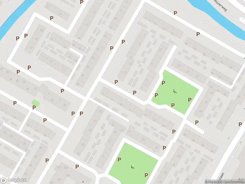 Ambulance met gepaste spoed naar de Aert de Gelderstraat in Papendrecht