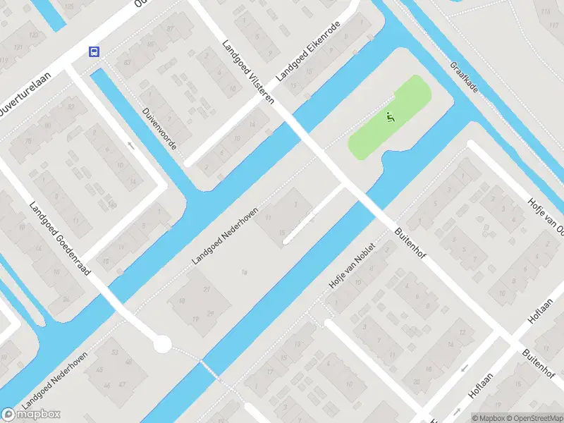 Ambulance met grote spoed naar de Landgoed Nederhoven in Krimpen aan den IJssel