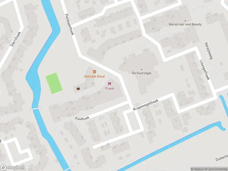 Ambulance met grote spoed naar de Pelikaanhoek in Spijkenisse