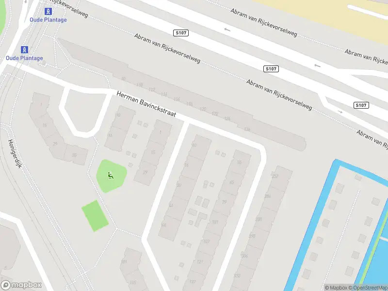 Ambulance met grote spoed naar de Dries van der Vlerkstraat in Rotterdam
