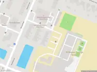 Brandweer met grote spoed naar de Oosterbroekstraat in Assen vanwege voertuigbrand