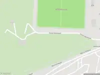 Ambulance met grote spoed naar de Oude Waalsdorperweg in 's-Gravenhage