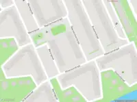 Ambulance met grote spoed naar de Spanderswoudstraat in Amsterdam