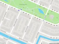 Ambulance met grote spoed naar de Joke Smitstraat in Pijnacker