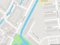 Ambulance met gepaste spoed naar de Pieter de Hoochplaats in Alblasserdam
