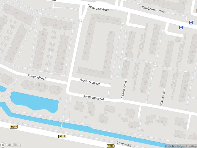 Ambulance met grote spoed naar de Breitnerstraat in Oud-Beijerland