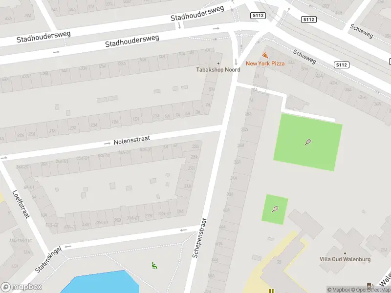 Ambulance met gepaste spoed naar de Schepenstraat in Rotterdam