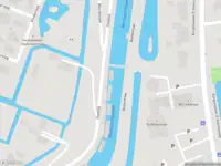 Ambulance met grote spoed naar de Oostdijk W in Zuidoostbeemster
