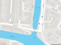 Ambulance met gepaste spoed naar de Zijloeverpad in Leiden