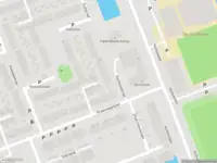 Ambulance met grote spoed naar de Koolmeesstraat in Vlaardingen