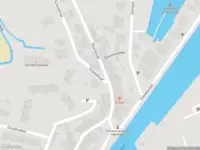 Ambulance met gepaste spoed naar de Noordeinde in Zwartewaal