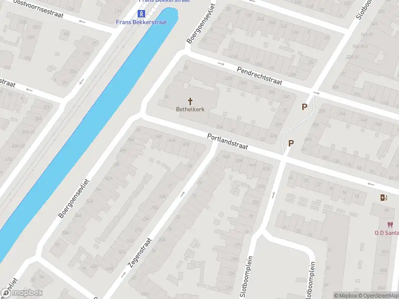 Ambulance met grote spoed naar de Portlandstraat in Rotterdam