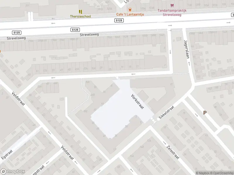 Ambulance met grote spoed naar de Vorkstraat in Rotterdam