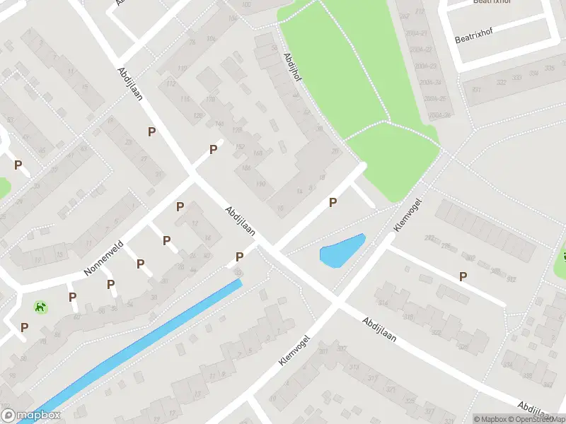 Brandweer met gepaste spoed naar de Abdijhof in Uden vanwege een liftopsluiting