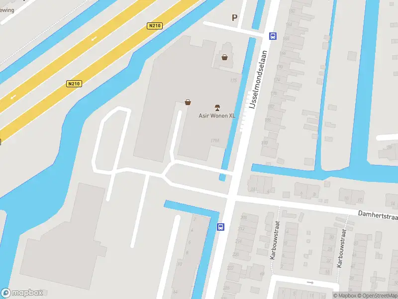 Ambulance met grote spoed naar de IJsselmondselaan in Rotterdam