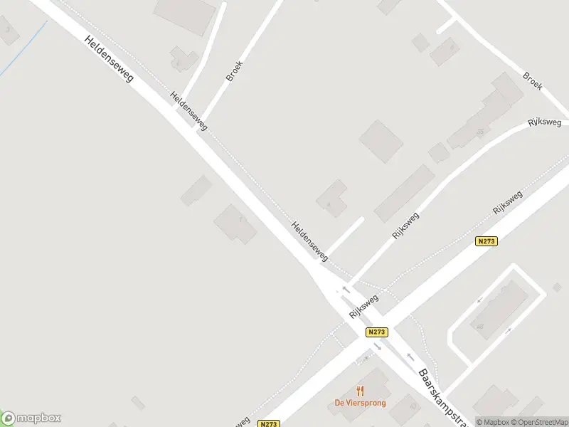 Ambulance met grote spoed naar de Heldenseweg in Kessel