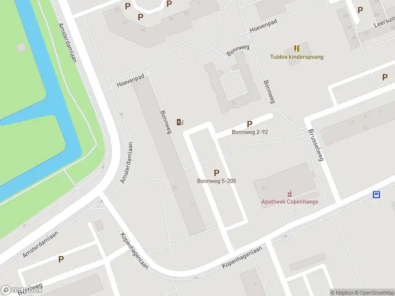 Ambulance met grote spoed naar de Bonnweg in Vlaardingen