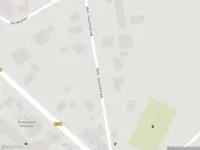 Politie naar de Weth. Goselinkstraat in Hengevelde vanwege aanrijding met letsel