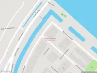 Ambulance met grote spoed naar de Kea Boumanstraat in Amsterdam