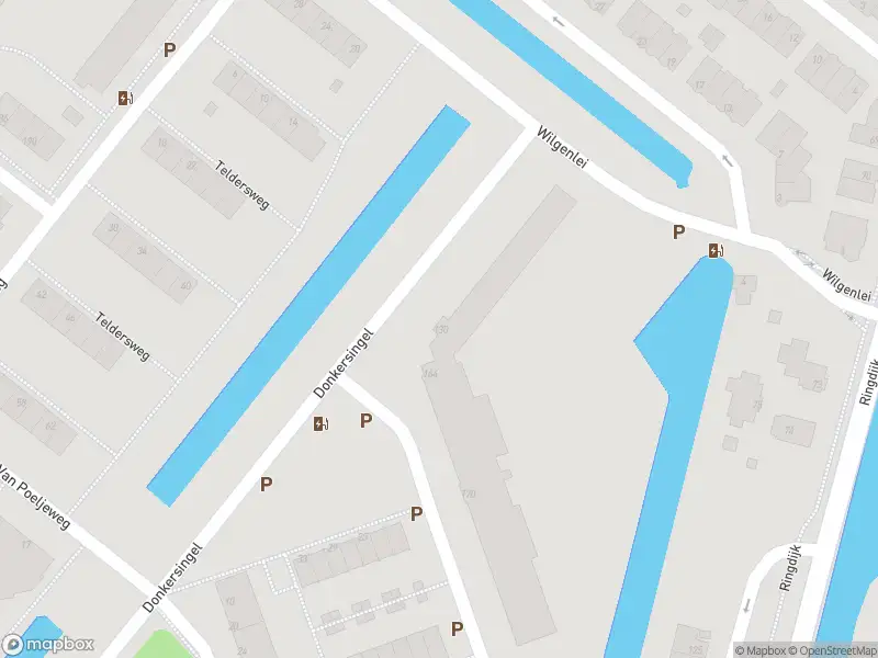 Ambulance met grote spoed naar de Adriaan Kluitstraat in Rotterdam